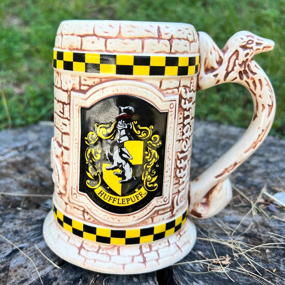 Harry Potter Ceramic Hufflepuff stein
